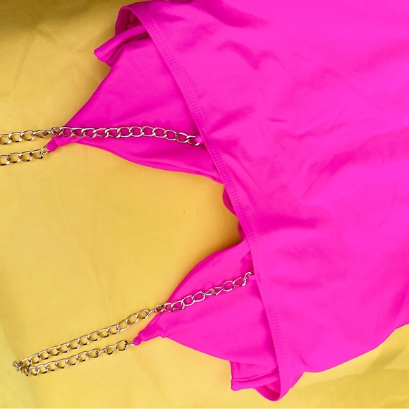 * NEW* Fashion Nova HOT PINK 1 pc SWIMSUIT - Picture 2 of 10